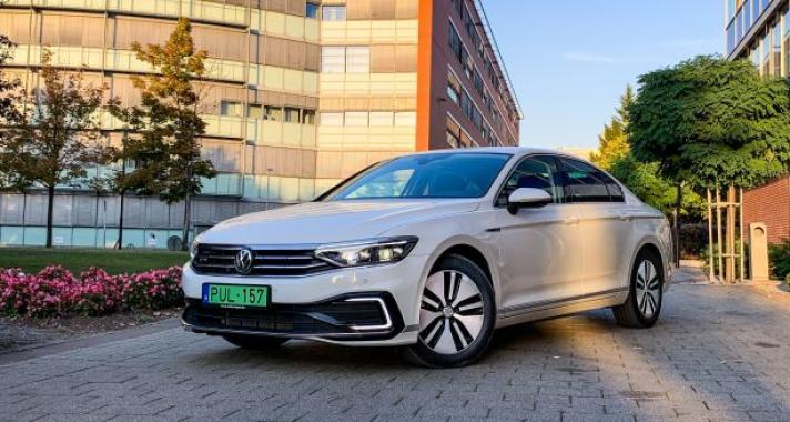 Nem kell kapkodni – Volkswagen Passat GTE