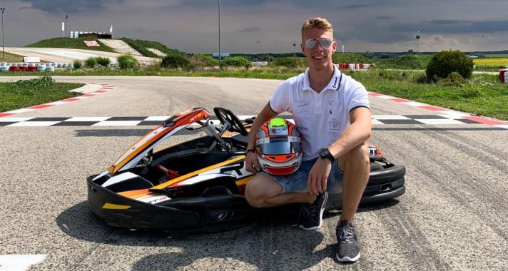 Az ország legmenőbb gokart pályája - Új pályacsúcs a drivingcampen