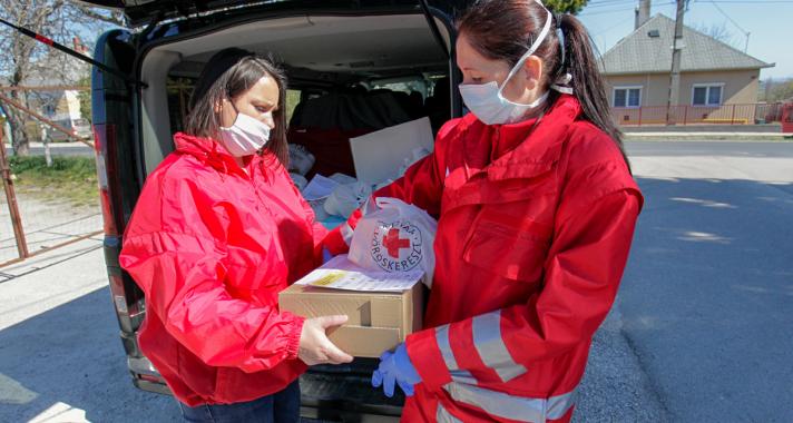 Együtt embertársainkért a legnehezebb időkben is – így segít a Magyar Vöröskereszt a koronavírus okozta krízishelyzetben